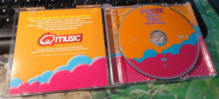 Te koop de originele dubbel-CD Foute CD Van Q-Music Volume 6 - 7