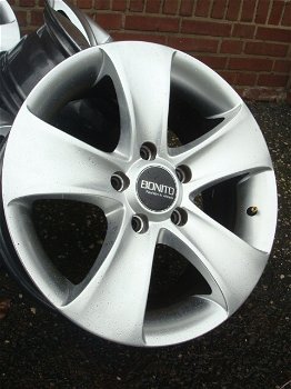 16 Inch Bonito Velgen Steek 5x114,3 5x115 - 6