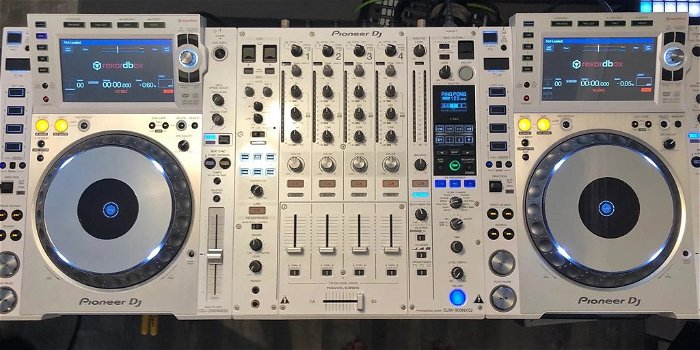 Nieuw Pioneer DJ Pioneer CDJ-3000-w (2) +1x DJM-900NXS2-W, Pioneer DJM-A9 DJ-Mixer, Pioneer DDJ-REV7 - 4