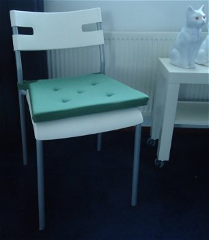 Te koop stevige stoel van Ikea (type: Laver). - 6