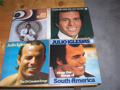 JULIO IGLESIAS 8 LP'S - 0