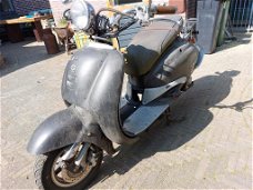 Fosti Grande Retro snorscooter