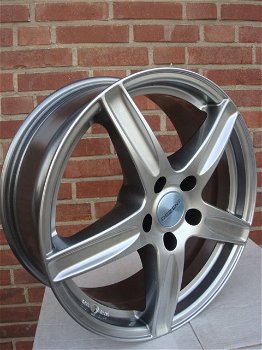 17'' Inch Dezent 5x110 7.0 J ET35 Naaf 65,1 - 5