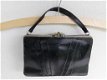 Vintage zwarte dames tas. - 0 - Thumbnail