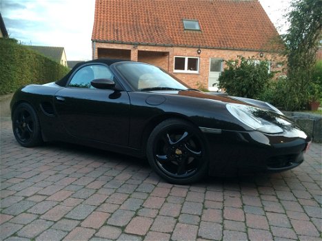 Porsche boxster 2500cc, 1997, 226000km, zwart metalic, zwarte 18