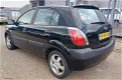 2006 Kia Rio 1.6 CVVt Extreme BENZINE HANDGESCHAKELD AIRCO APK GEKEURD 19-4-2025 - 2 - Thumbnail