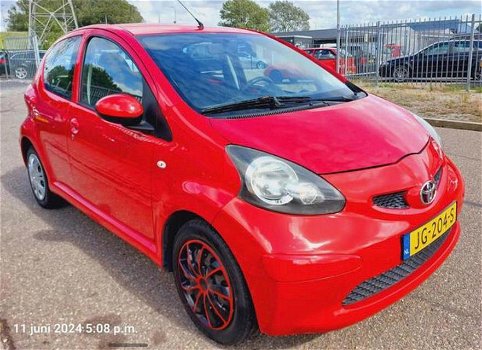 2008 Toyota Aygo 1.0-12V BENZINE HANDGESCHAKELD APK GEKEURD 13-5-2025 - 1