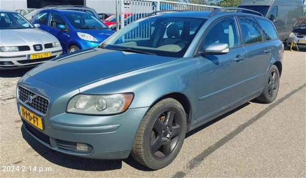 2005 Volvo V50 2.4 Momentum Benzine Handgeschakeld Airco trekhaak elek.schuifdak - 0