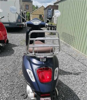 Te koop Piaggio Vespa Primavera 50 - 3