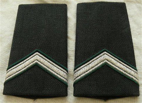 Rang Onderscheiding DT2000, Sergeant MA / Wachtmeester CAV, Koninklijke Landmacht, vanaf 2000.(Nr.1) - 0