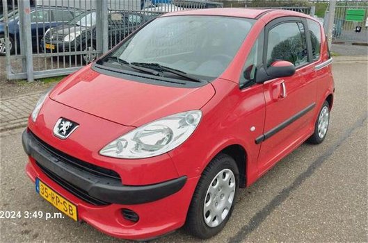 2005 Peugeot 1007 1.4 Urban APK 14-3-2025 - 0