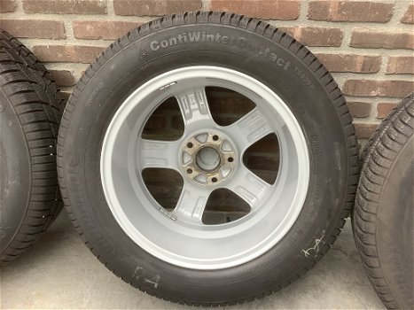 Set Borbet velgen met winterbanden 215 / 60 / R16 - 6