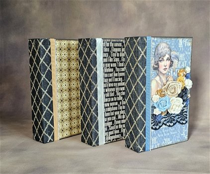 Finished Project handmade by scrapqueen the Roaring Twenties mini albums in a box with a twist - 3