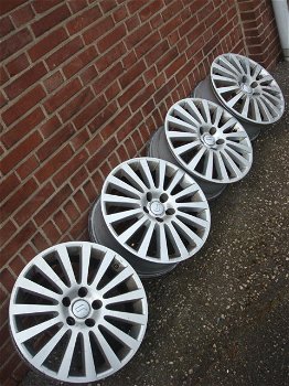 17'' Inch Originele Alfa Romeo Velgen Steek 5x110 - 2