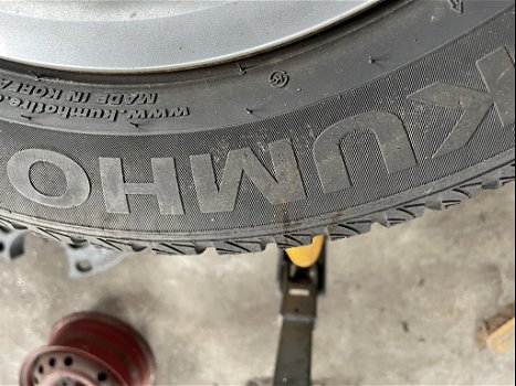 205-55-16 kumho winterbanden gebruikt - 5