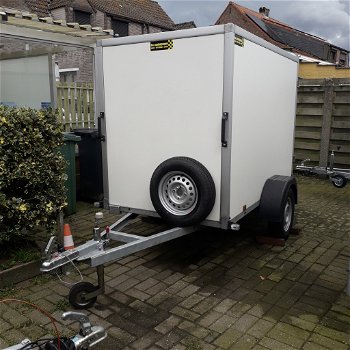 gesloten aanhangwagen powertrailer - 0