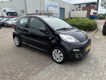 Peugeot 107 1.0 12V 5DR 2012 Zwart Airco.Nap,Apk,€4000.- - 1 - Thumbnail