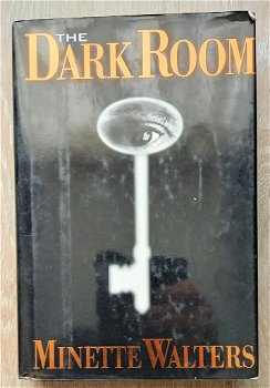 Minette Walters 1996 The Dark Room - Thriller - 0