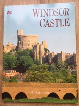 Windsor castle official guide - 0