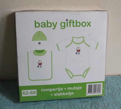 Baby Giftbox - voetbal maat 62-68 - 1