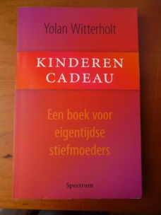 Kinderen cadeau (stiefmoeders) - Yolan Witterholt