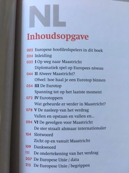 Maastricht het verdrag, the treaty - Joost P. van den Akker - 1