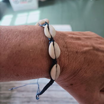 Armbandje met schelpjes, blauw, past altijd. - 0