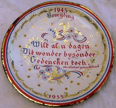 Herinnerings- Herdenkingsbordje, Blik, Bevrijding Nederland, 1945-1955.(Nr.2) - 5