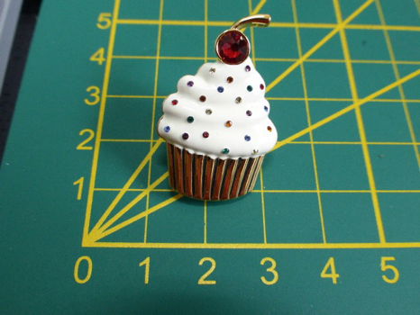 Nr. M43, broche cupcake - 0