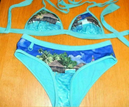 Bikini's en pareo's, kleine maten - 1