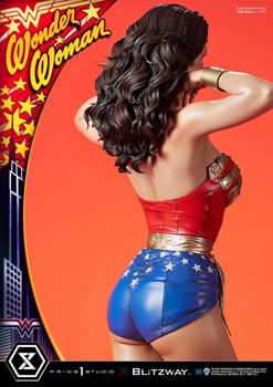 Prime 1 Studio Wonder Woman 1975 Statue Lynda Carter Bonus - 4