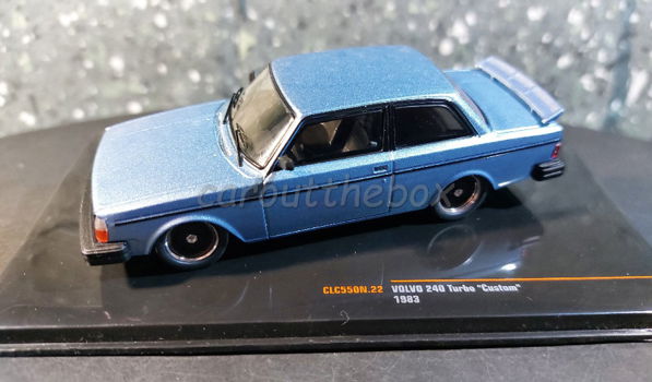 Volvo 240 Turbo Custom 1983 blauw 1:43 Ixo V1022 - 0