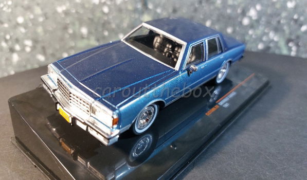 Chevrolet Caprice 1981 blauw 1:43 Ixo V1027 - 1