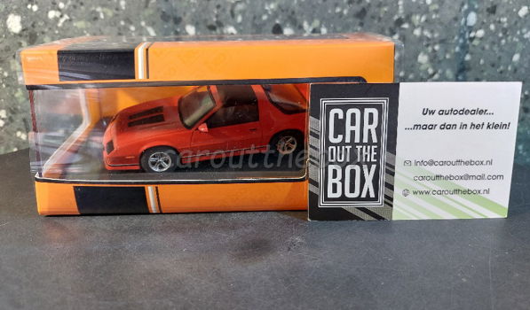 Chevrolet Camaro Iroc-Z 1986 rood 1:43 Ixo V1028 - 5