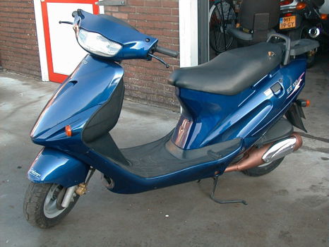 Hyosung EZ 100 Motorscooter 1998 - 6