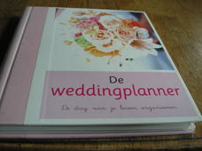 Velefevre holly - de weddingplanner - de onmisbare begeleider bij het organiseren van jouw dag.