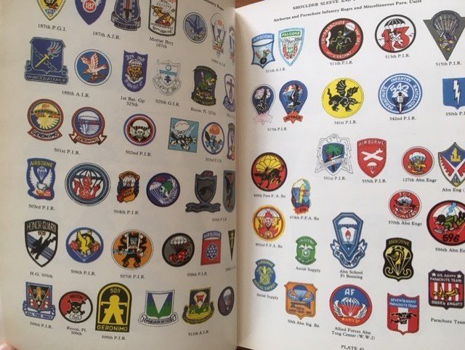 Army badges and insignia since 1945 (book one) - G. Rosignol - 4