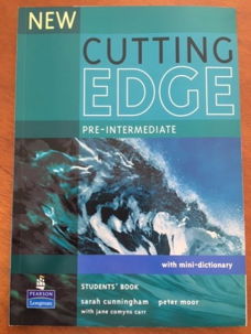 New Cutting Edge Pre-Intermediate Student's Book - Sarah Cun