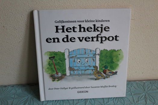 Het hekje en de verfpot - 0