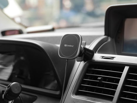 In Car Wireless Magnetic Charger 15W - 1