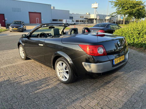 Renault Mégane 2.0 16V 120KW Cabrio 2005 Zwart,NAP,APK,€2500.- - 3