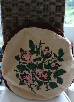 Vintage kussen met borduursel - 5