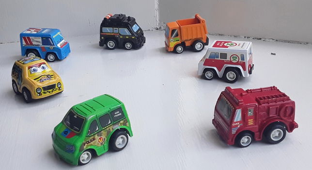 7x Kleine autootjes - speelgoedauto's- speelgoed auto's - 2