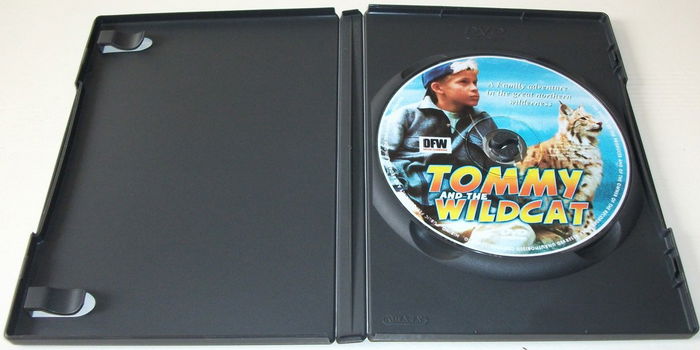 Dvd *** TOMMY AND THE WILDCAT *** - 3