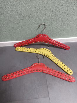 Vintage kleding hangers - 0