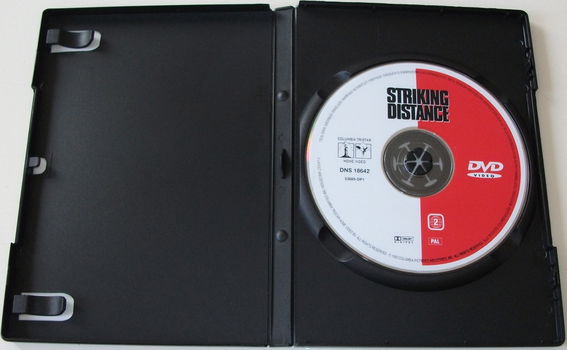 Dvd *** STRIKING DISTANCE *** - 3