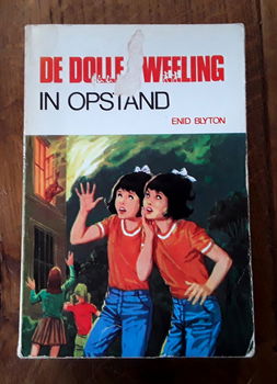 De dolle tweeling overwint + de dolle tweeling in opstand - 0