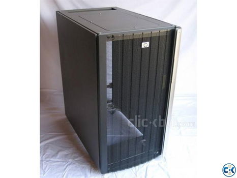 HP 22U Server Rack - 0