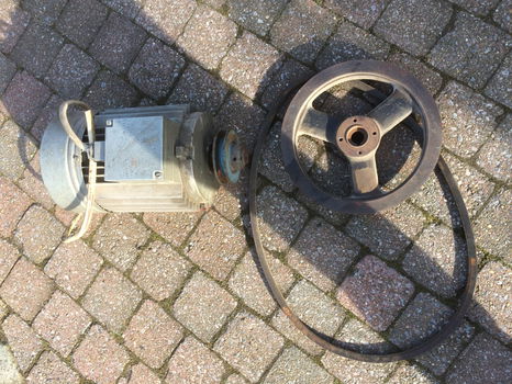 Motor MEZ MOHELNICE 220/380 volt, 2865 t/min. 2,2 kw. - 0