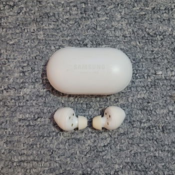 Samsung Galaxy Buds + - 0